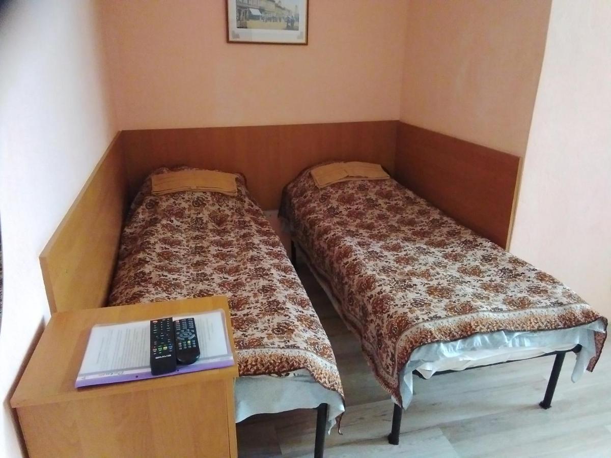 Mini-Hotel Ivano-Frankivsk Exteriör bild